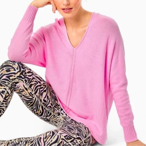 Lilly Pulitzer Sweaters - Lilly Pulitzer Sevie Dolman Sweater Large Magnolia Lilac Pink Like New